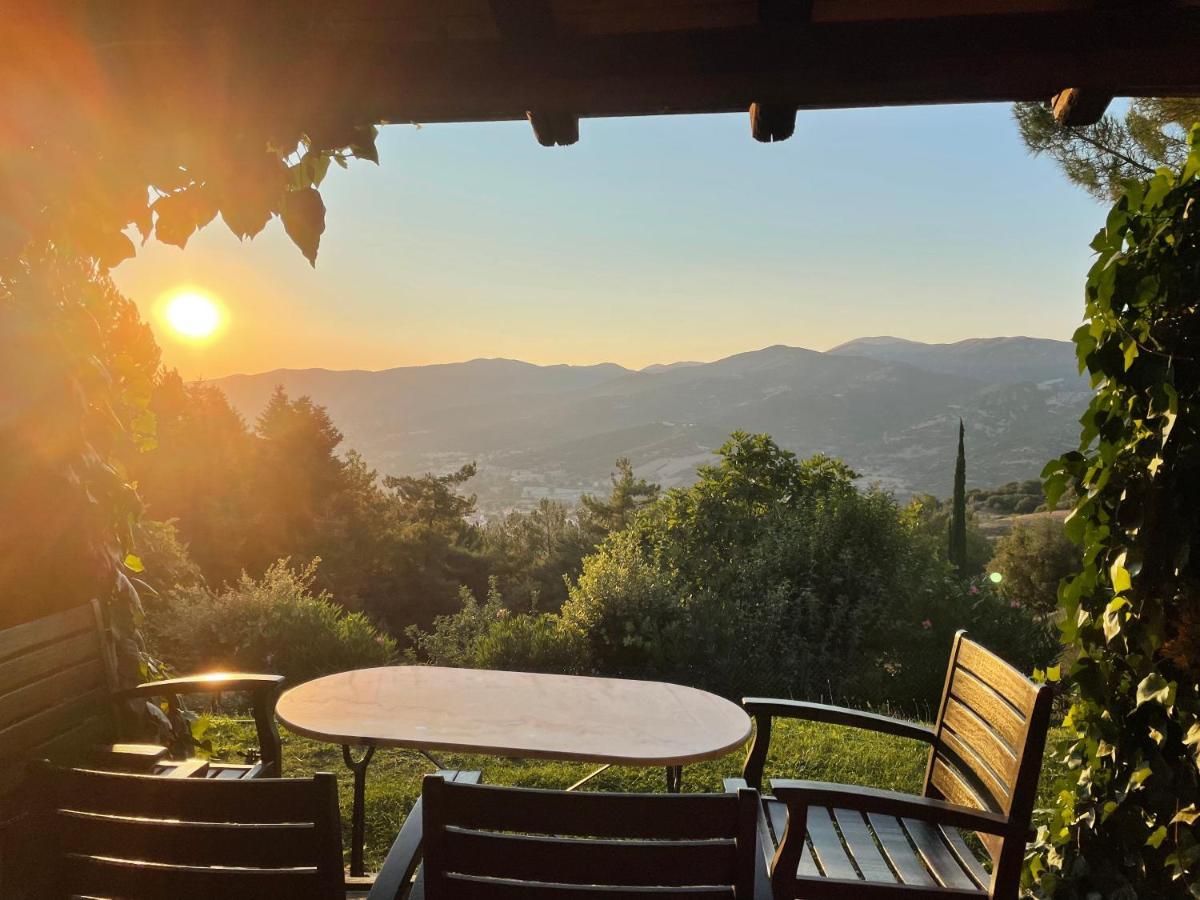 Aphrodite'S Inn Kalavrita Экстерьер фото